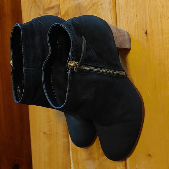 Women's Cole Haan Black Leather Ankle Boots 9B - Picture 4 of 13